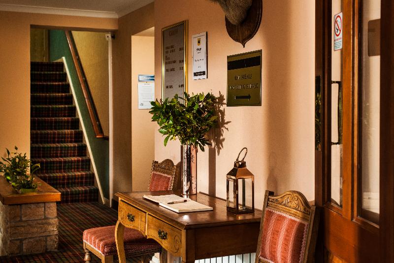 Отель The Stronlossit Inn