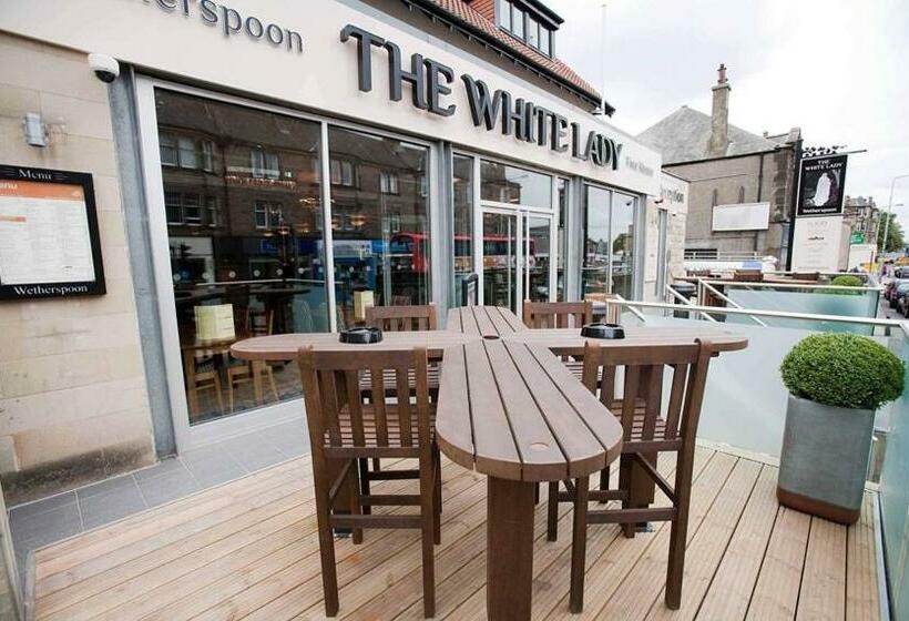 호텔 The White Lady Wetherspoon