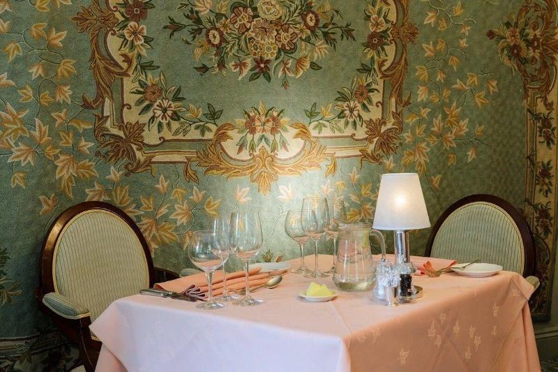 فندق Tre Ysgawen Hall & Spa