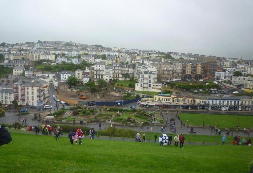 Отель Varley House