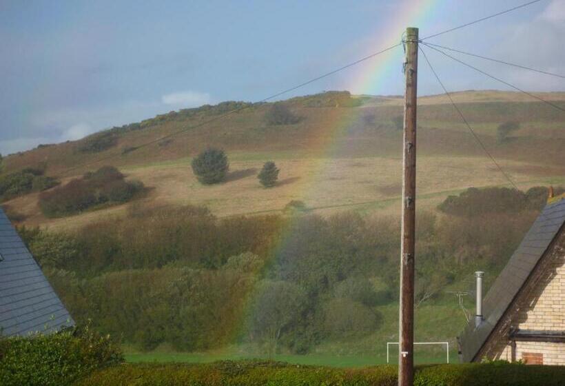 Отель Varley House