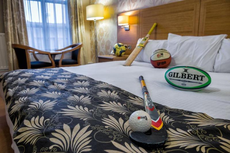 בית מלון כפרי Weetwood Hall Estate