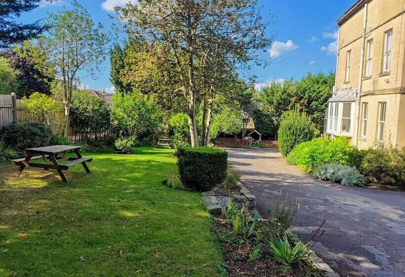 호텔 Wentworth House   Free Parking