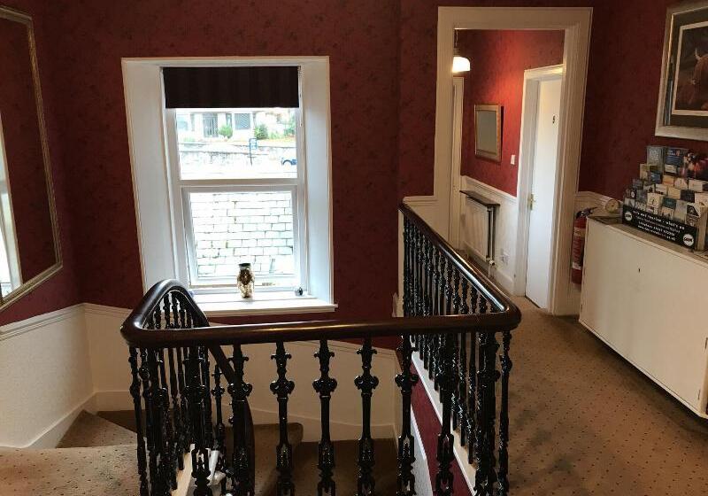 酒店 West End Guest House