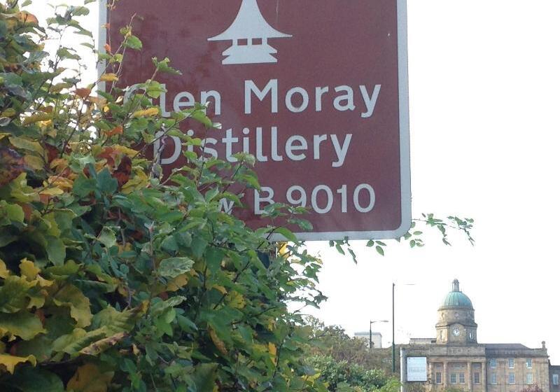 酒店 West End Guest House