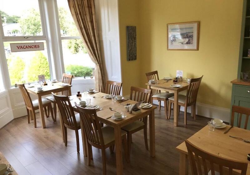 酒店 West End Guest House