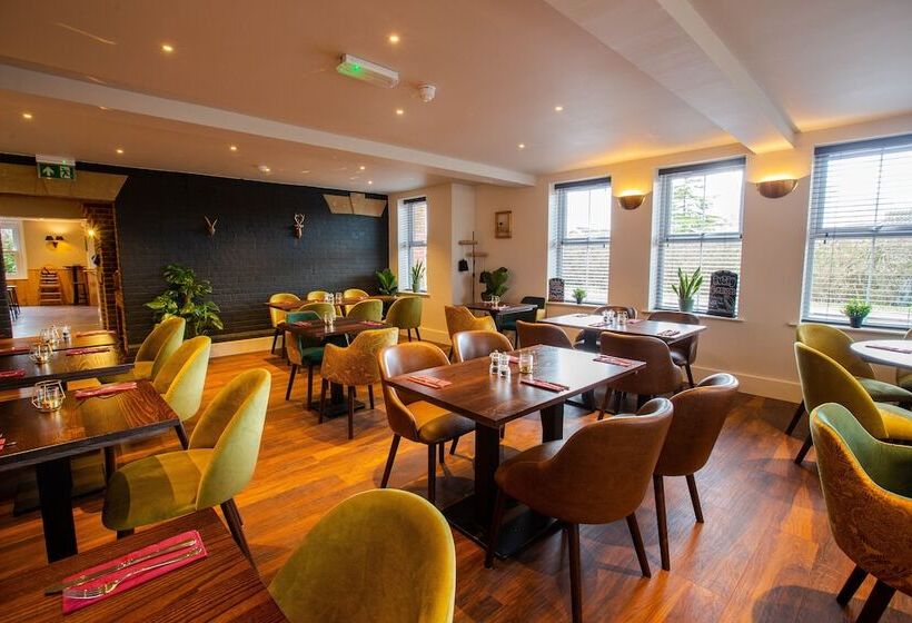 ホテル Woodfalls Inn