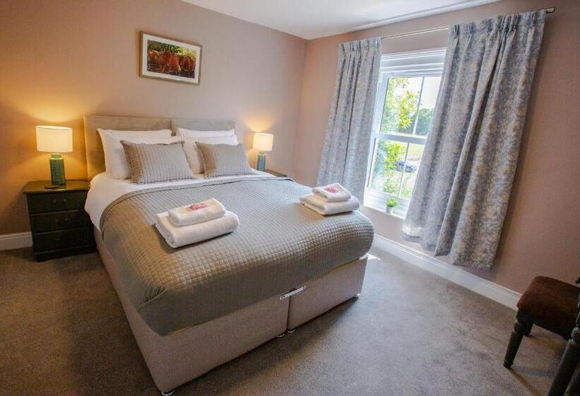 ホテル Woodfalls Inn