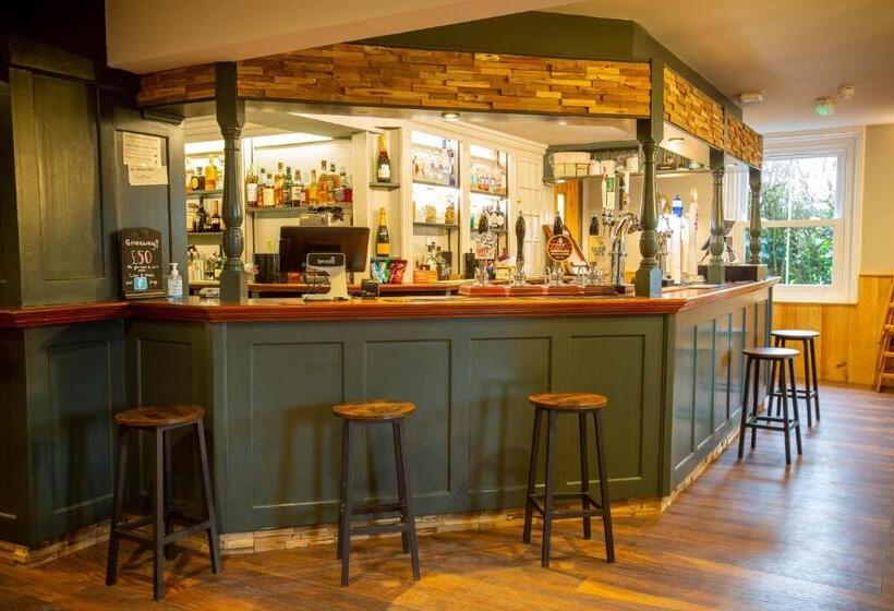 ホテル Woodfalls Inn