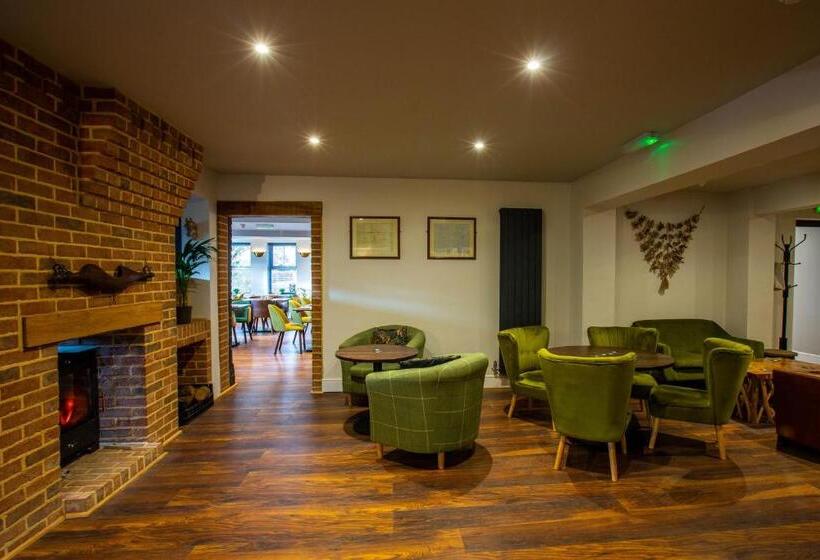 ホテル Woodfalls Inn