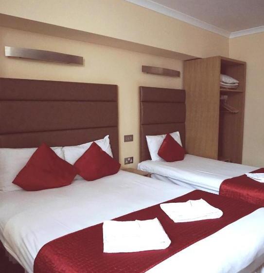 ホテル Lord Jim  Earls Court