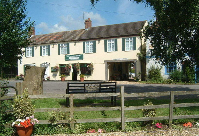 فندق على الطريق Atz&h Inn