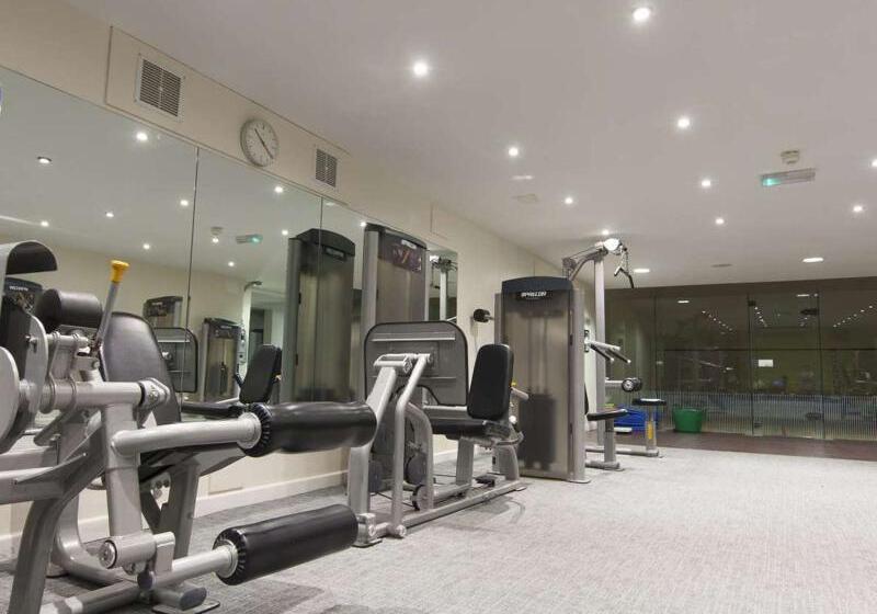 אתר נופש Gloucester Robinswood Hotel, Bw Signature Collection