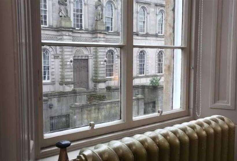 Safestay Glasgow Charing Cross