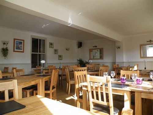 Отель Sand Pebbles