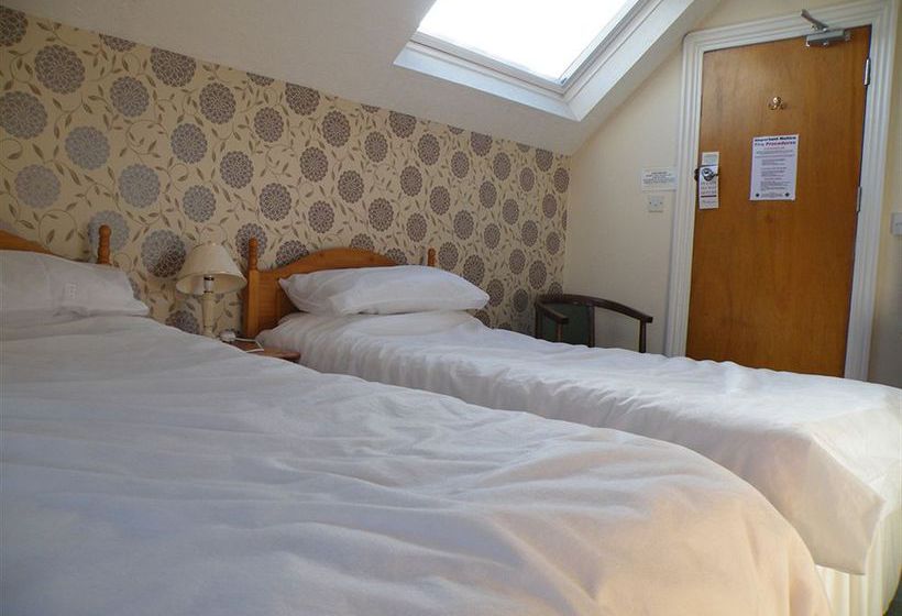 Отель Sand Pebbles