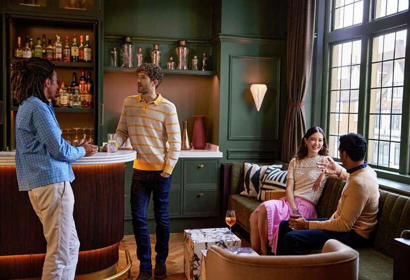 The Samuel Ryder Hotel St Albans, Tapestry Collection Hilton