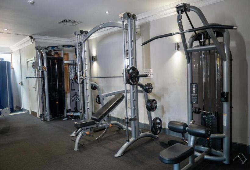 The Shurland Hotel Gym Spa