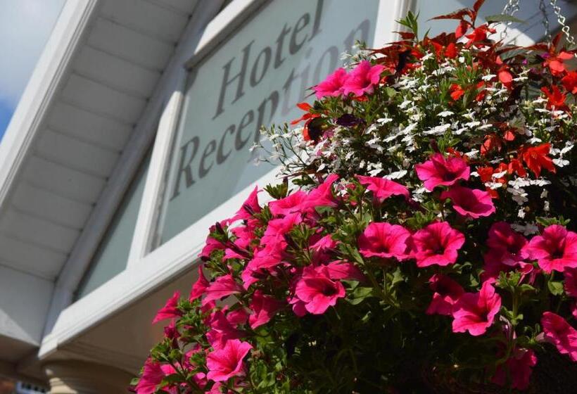 The Westlynne Hotel & Apartments