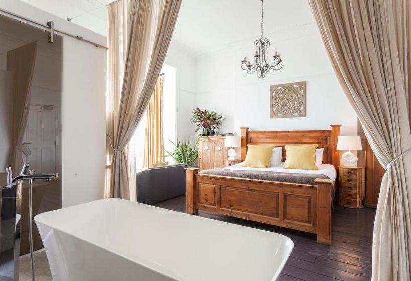 Zanzibar International Hotel