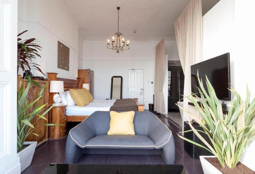 Zanzibar International Hotel