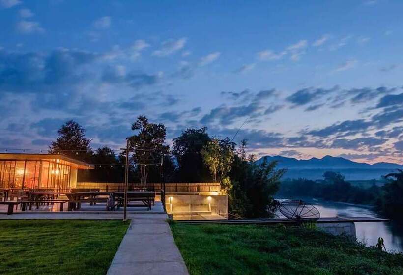 هتل The River Life Resort