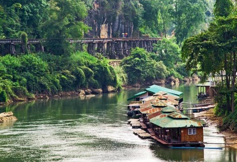 호텔 The River Life Resort