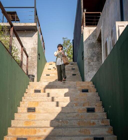 호텔 The River Life Resort