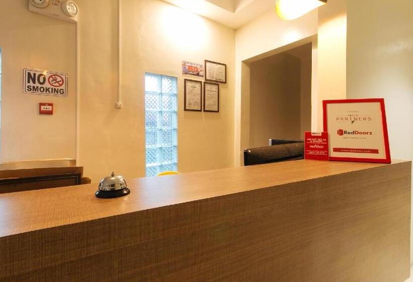 هاستل Reddoorz @ Golite Old Albay