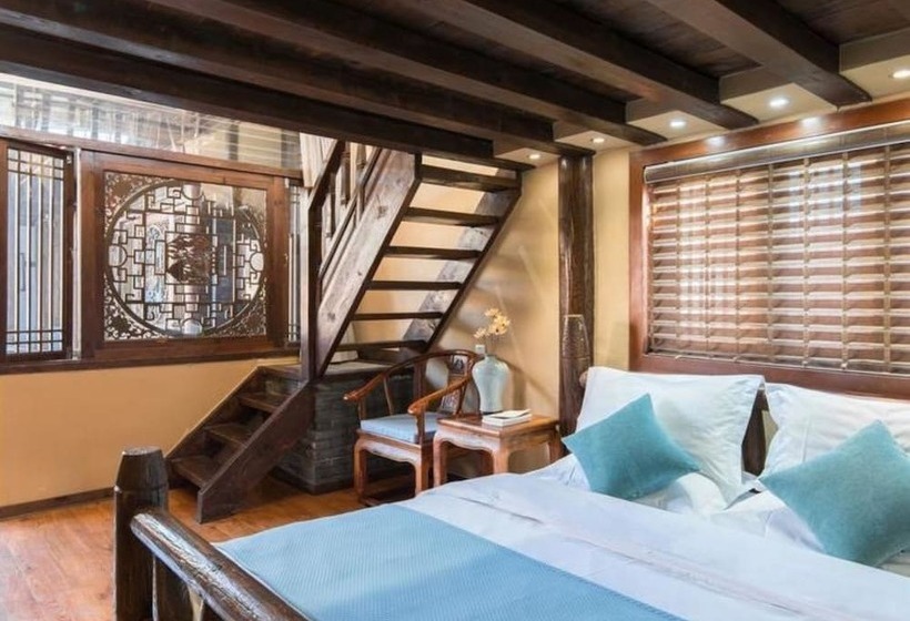 簡易ホテル Floral Hotel · He Lu Ju Lijiang