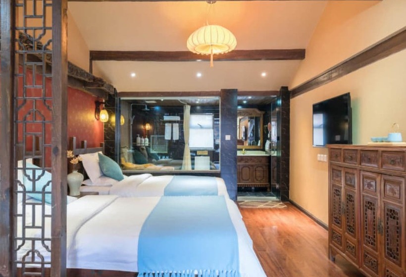 簡易ホテル Floral Hotel · He Lu Ju Lijiang