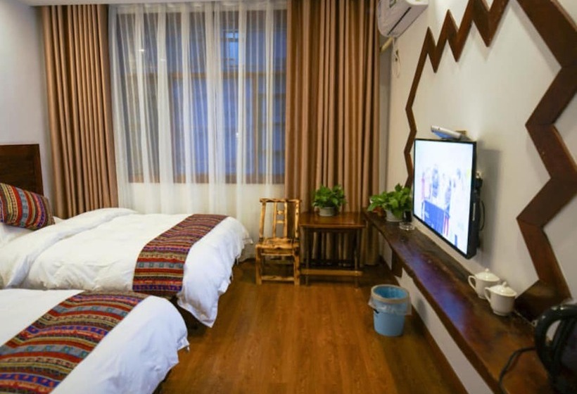 فندق فئة نجمة واحدة Floral Hotel · Spring Guesthouse Zhangjiajie