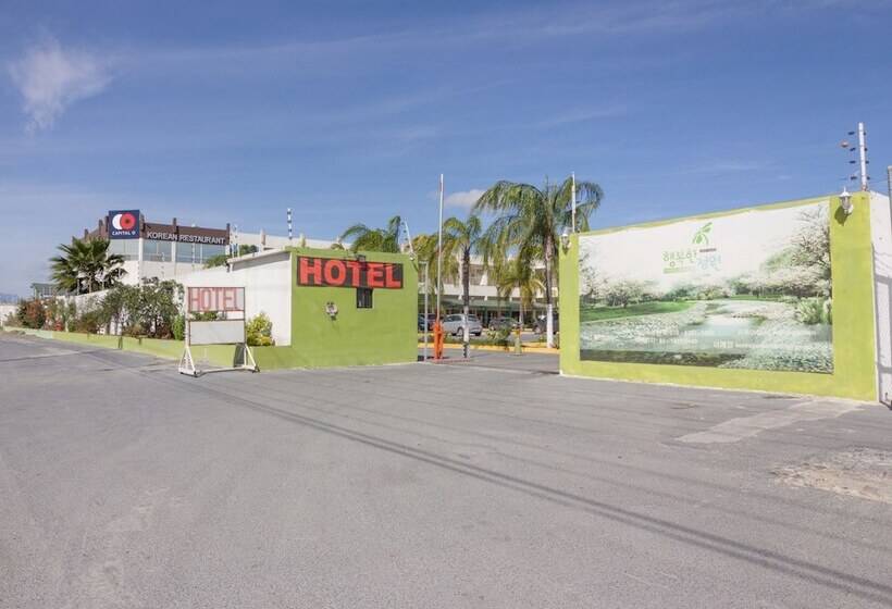 Отель Ecohabit Monterrey