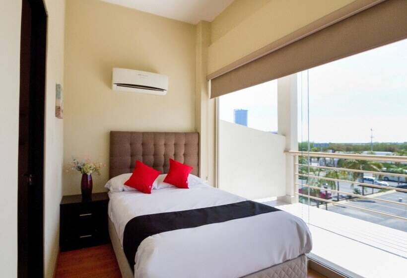 Отель Ecohabit Monterrey