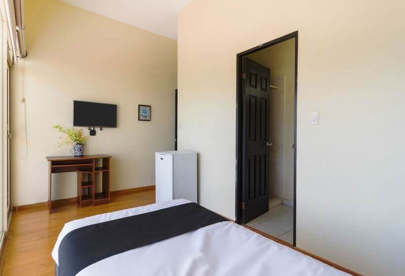 Отель Ecohabit Monterrey