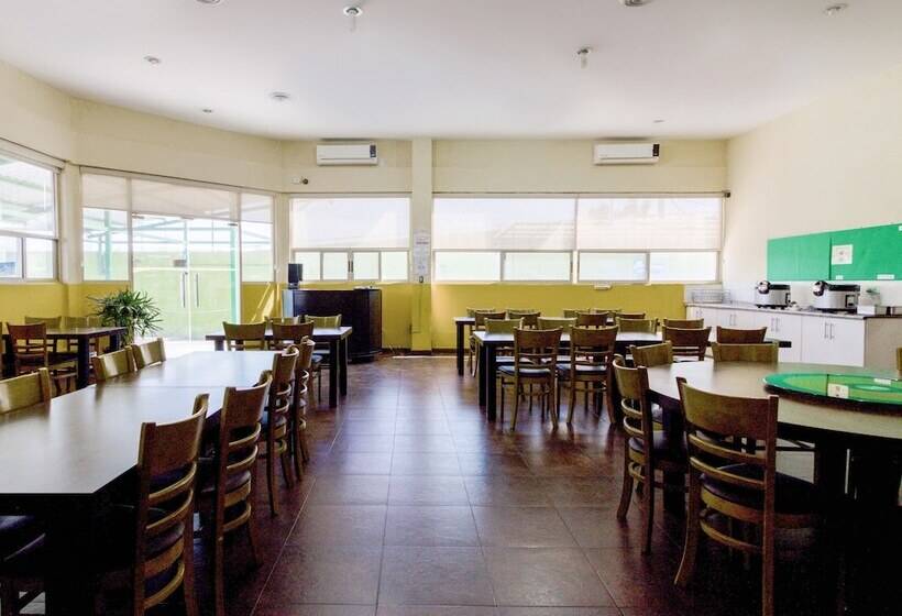 Отель Ecohabit Monterrey