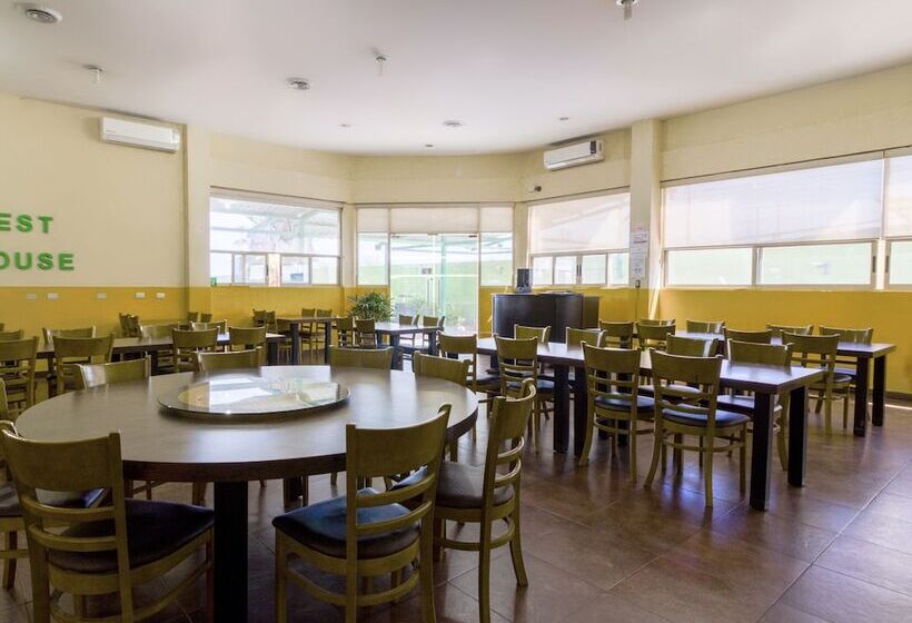 Отель Ecohabit Monterrey