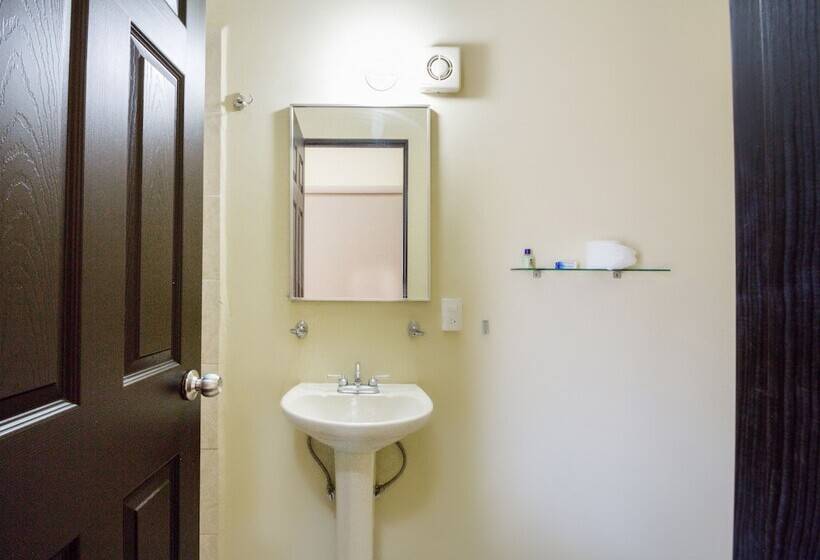 Отель Ecohabit Monterrey