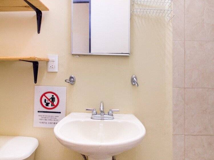 Отель Ecohabit Monterrey