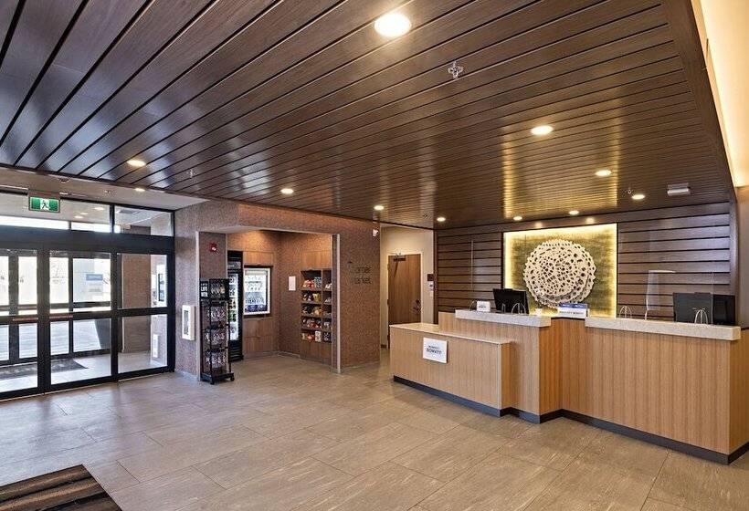 هتل Fairfield Inn & Suites By Marriott Penticton