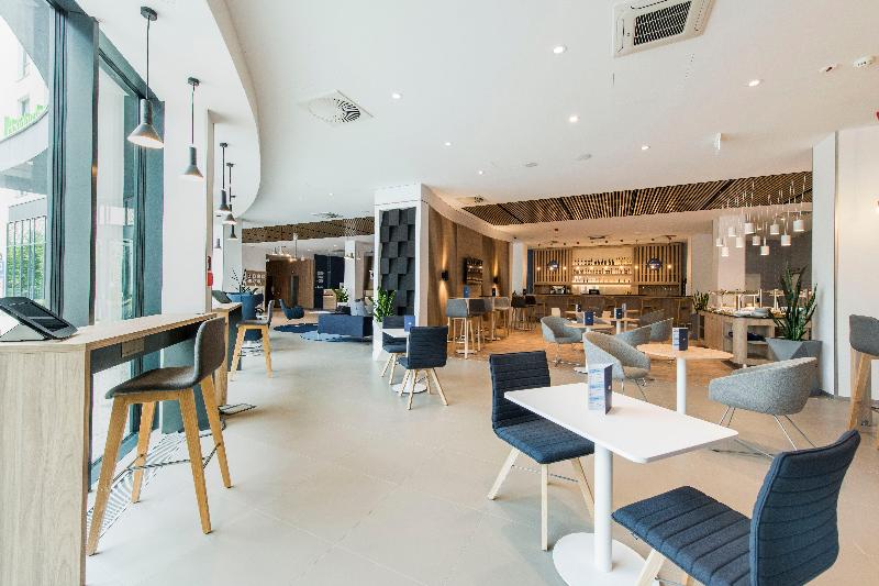 هتل Holiday Inn Express Warsaw   Mokotow, An Ihg