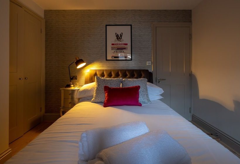 Отель Kings House By Karah Boutiques