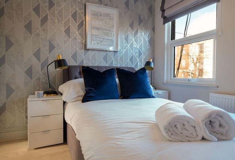 Отель Kings House By Karah Boutiques