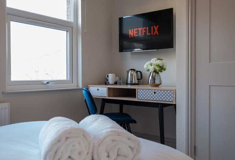 Отель Kings House By Karah Boutiques