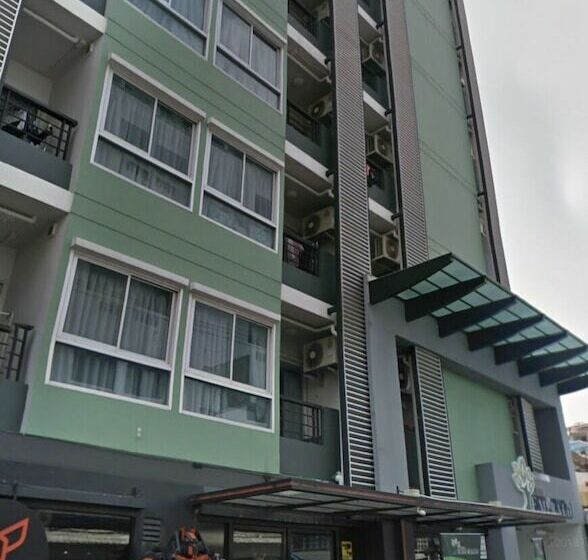 בית מלון כפרי Na Bangkok Residence By The Emerald