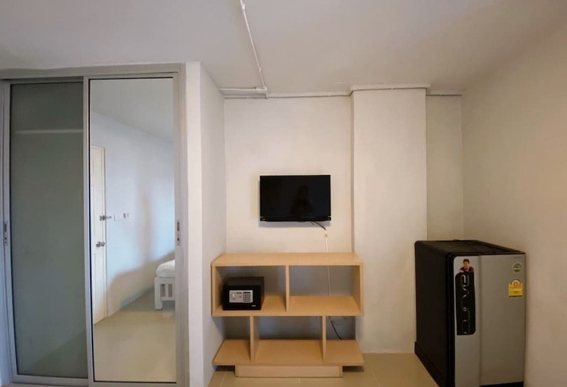 בית מלון כפרי Na Bangkok Residence By The Emerald