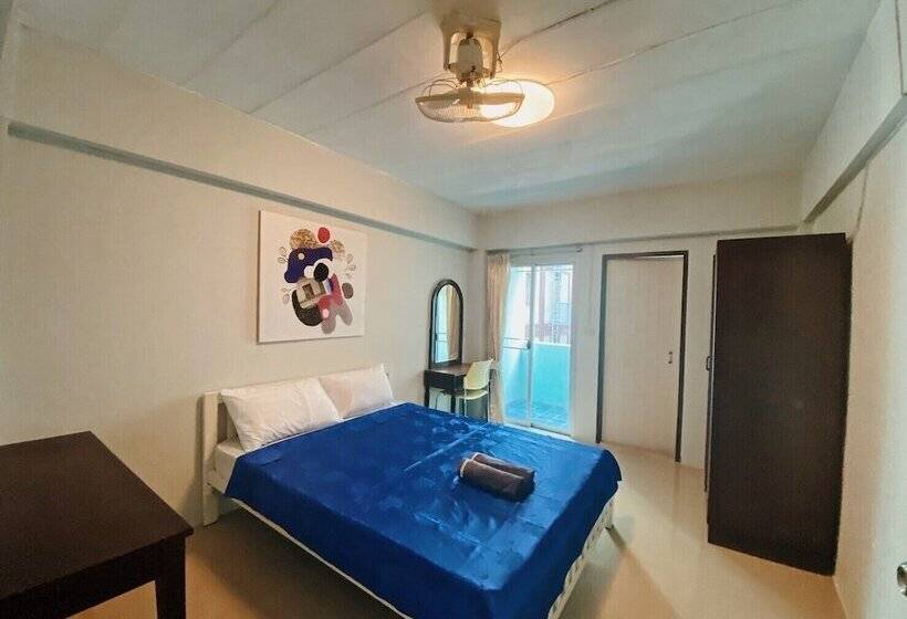 בית מלון כפרי Na Bangkok Residence By The Emerald