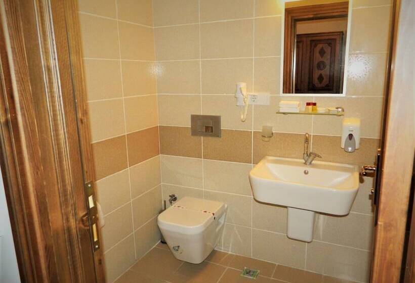 هتل Serife Baci Ogretmenevi Doga Kultur Koyu