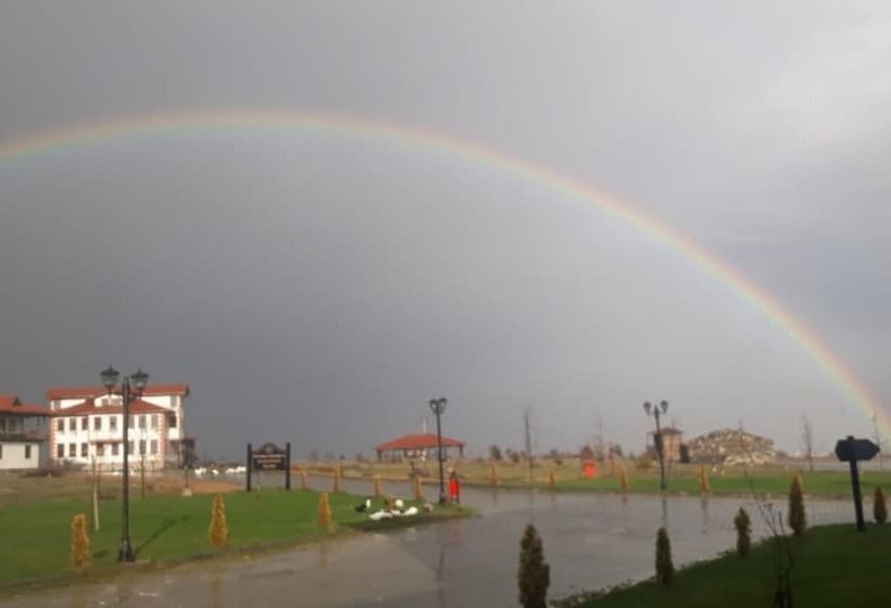 هتل Serife Baci Ogretmenevi Doga Kultur Koyu