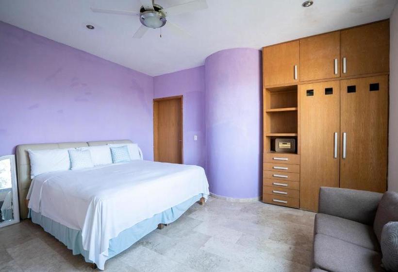 ホテル Capital O Cancun International Airport 24 P 7